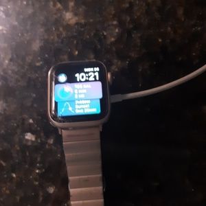 Apple watch  series  4 cellular